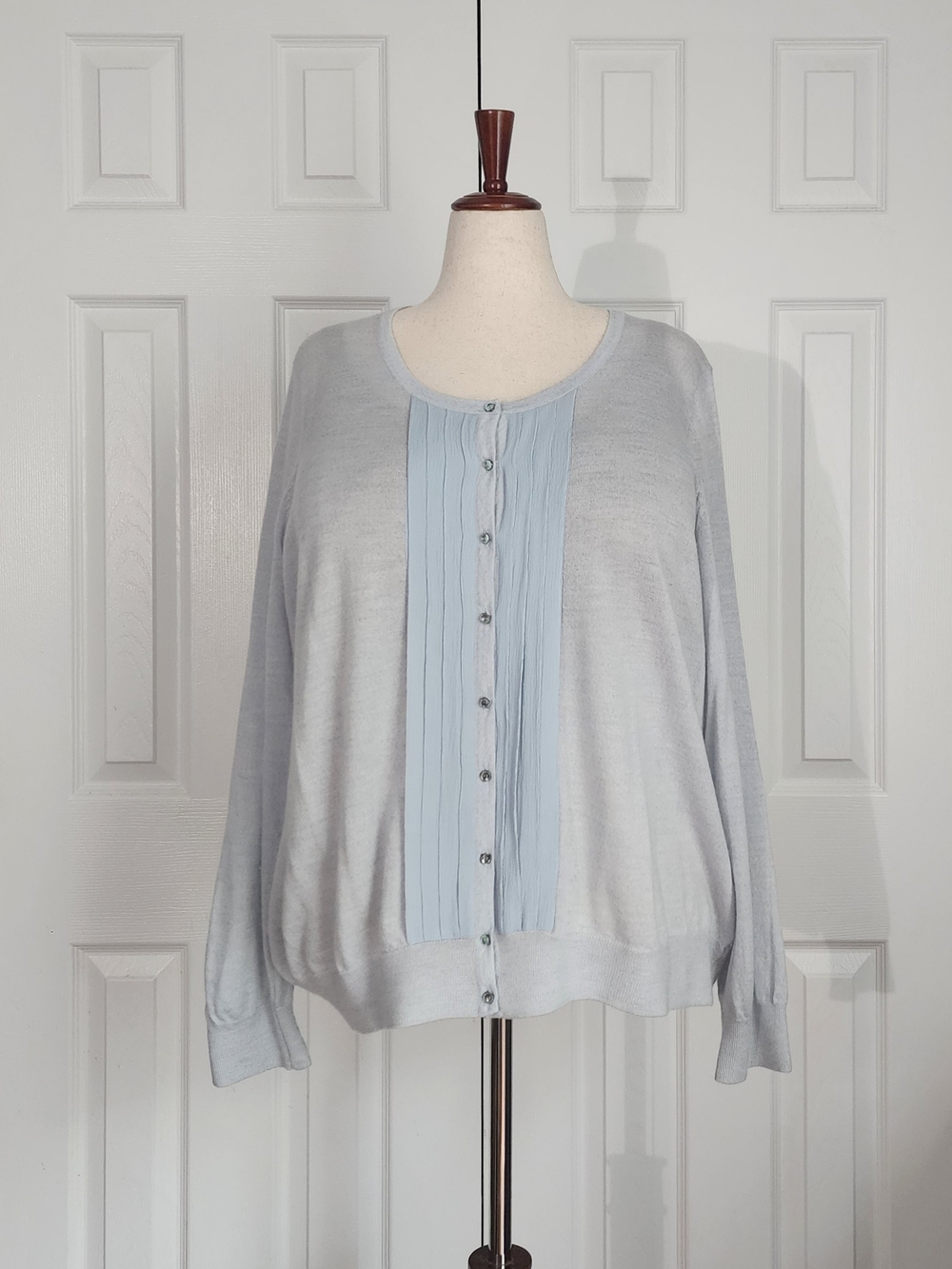 Talbots 3x Merino Wool Light Blue Silk Pleated Front Button-Up Women's Sweater